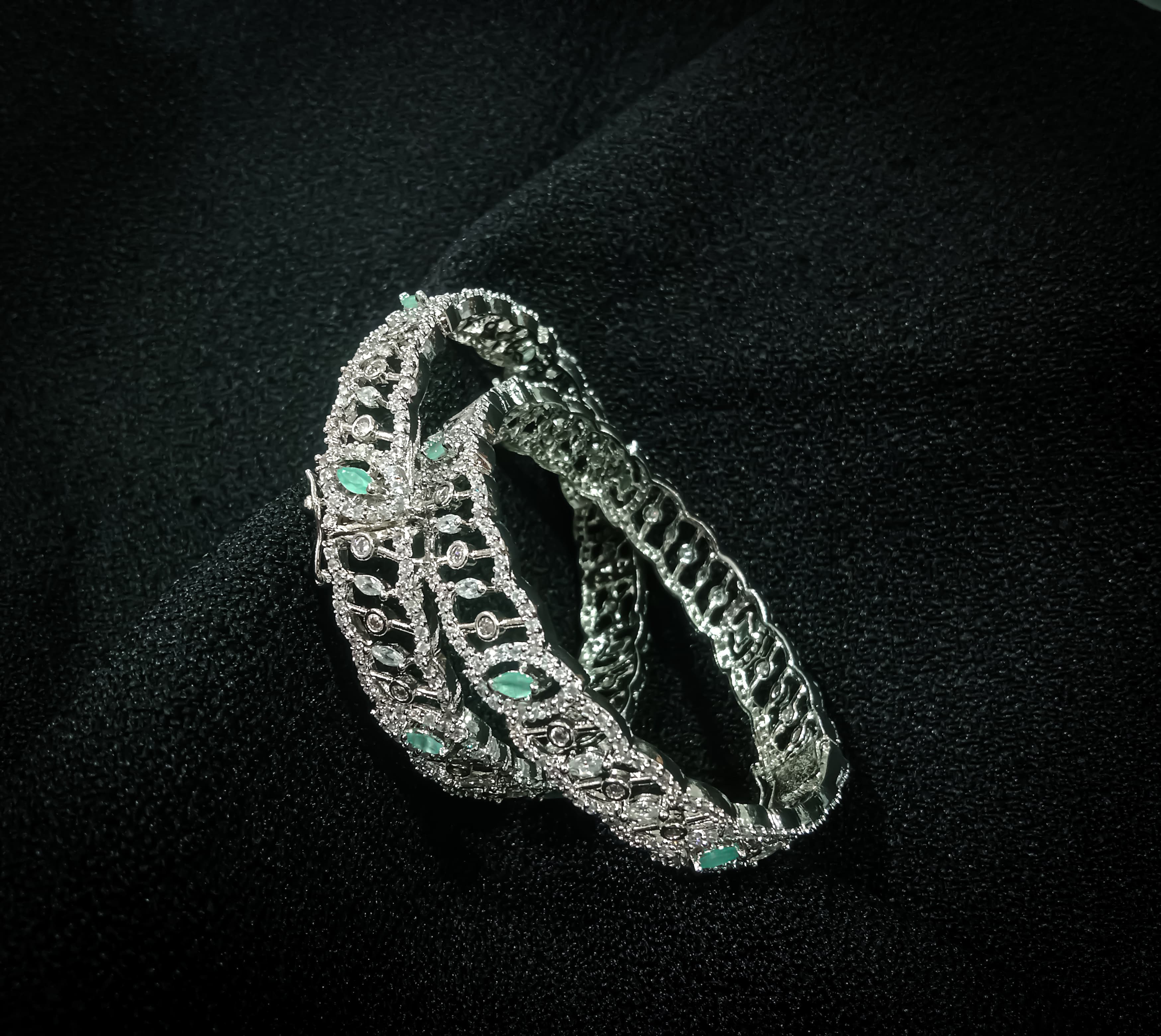 Indian One Carat Bangle